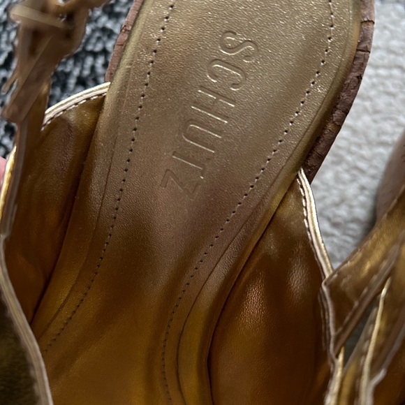 SCHUTZ Velma Metallic Leather Sandal - Picture 5 of 6
